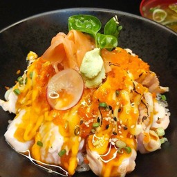 ข้าวเเซลมอนอะบูริ
