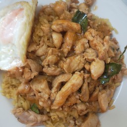 กระเพราไก่