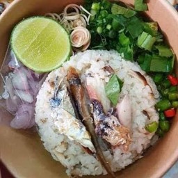 ข้าวยำปลาทูสมุนไพร