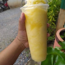 สับปะรดสดปั่น