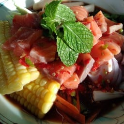 ยำปลาแซลม่อน