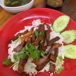 ข้าวเนื้อทอด แดดเดียวน้ำจิ้มแจ่ว