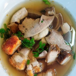 เจ๊เล็ก เกาเหลาเลือดหมู
