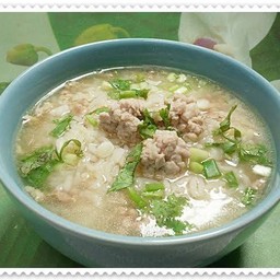 ข้าวต้มทรงเครื่อง