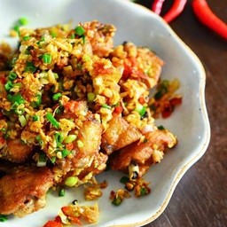 ข้าวไก่คั่วพริกเกลือ