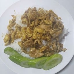 หมูทอดกระเทียมผัดไข่