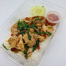 ข้าวกะเพราหมูหมัก