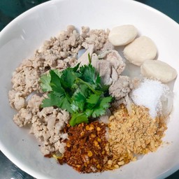 ก๋วยเตี๋ยวหมูแห้ง