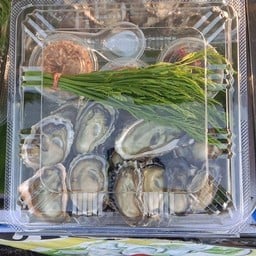 เจ๊กาญ หอยนางรมสด