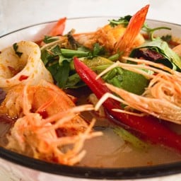 ยายโสต้มยำ แซ่บปากแตก