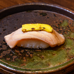 A7 ซูชิแซลมอนชีสเบิร์น