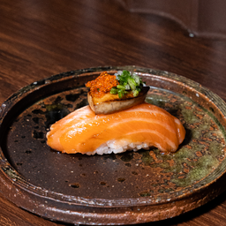 A9 ซูชิแซลมอนฟัวกราส์