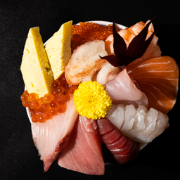 D2 ข้าวหน้ารวมซาชิมิ