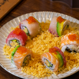 C4 ซากุระโรล