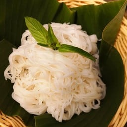 เส้นขนมจีนเปล่า