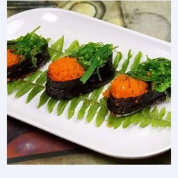 ยำสาหร่ายไข่กุ้ง