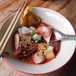 ก๋วยเตี๋ยวเย็นตาโฟน้ำต้มยำ