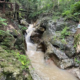 น้ำตกแพมบก