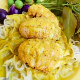 ขนมจีนน้ำยากั้งกระดาน