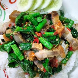 หอยทอดรุ่งเรือง