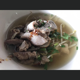 ก๋วยเตี๋ยวน้ำใส