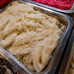 เส้นขนมจีน