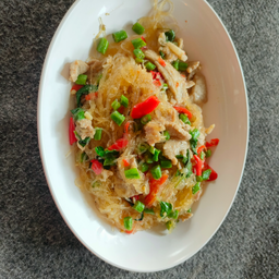 วุ้นเส้นผัดกระเพรา