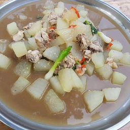 แกงไก่บ้านใส่ฟักหอม