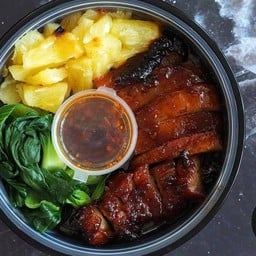 ข้าวหมูแดงฮ่องกงมิกส์ (คละ2ส่วน)