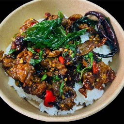 กะเพราเผ็ดเป็ดกรอบ สาขาอ่อนนุช