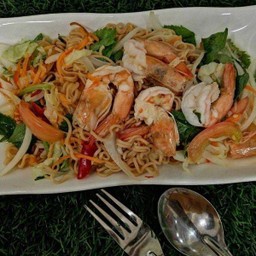 ยำมาม่า