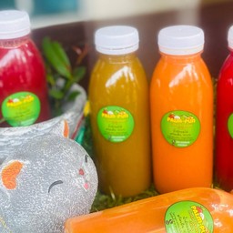 Palm pun Cold Pressed Juice.น้ำผลไม้สกัดเย็น 100%