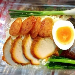 ข้าวหมูแดง (ไม่มีหมูกรอบ)
