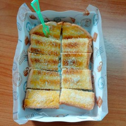 ปังปิ้ง (เนย+น้ำตาล)