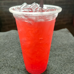 สตรอเบอรรี่โซดา