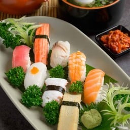นิกิริ ซูชิเซ็ต.