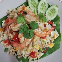 ข้าว ส้มตำ ยำแม่ทิพย์