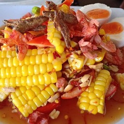 ตำไทยข้าวโพดไข่เค็ม