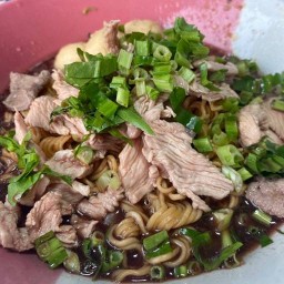 เฮียเปาก๋วยเตี๋ยวหมูน้ำตก กรมชลประทานปากเกร็ด
