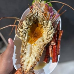 กุ้งแม่น้ำเผา 4 ขีดกว่า