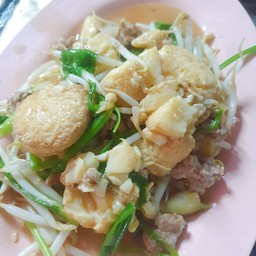 ผัดเต้าหู้เถั่วงอกน้ำมันหอย