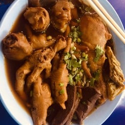ก๋วยเตี๋ยวไก่มะระ&ข้าวมันไก่แม่ติ๋ม สาขา2  แม่ติ๋มก๋วยเตี๋ยวไก่มะระ สาขา2