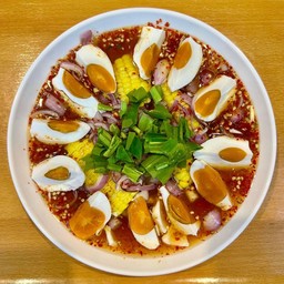 ยำไข่เค็ม
