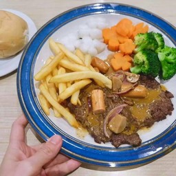 เสต็กเนื้อสัน