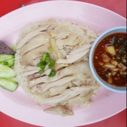 ข้าวมันไก่ต้ม