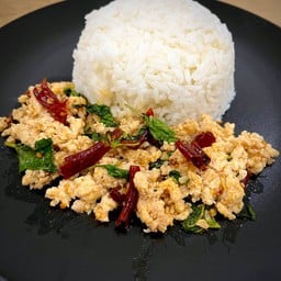 ข้าวผัดกระเพราจระเข้