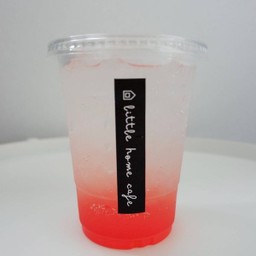 สตอเบอรี่โซดา
