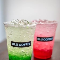 BLU COFFEE ประตูสีฟ้า