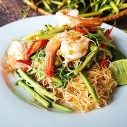 หมี่กระเฉดกุ้ง