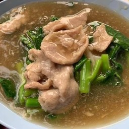 ราดหน้าเส้นใหญ่หมูหมัก